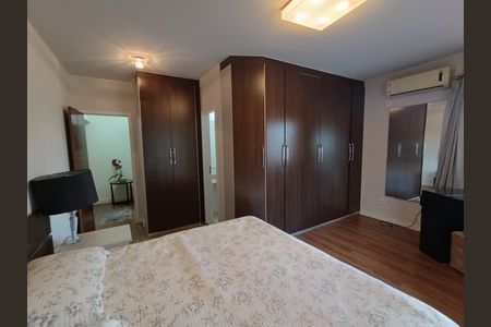 Casa para alugar com 220m², 3 quartos e 1 vaga Casa para alugar com 220m², 3 quartos e 1 vagaSuíte