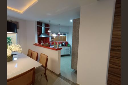 Casa para alugar com 220m², 3 quartos e 1 vagaCozinha
