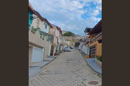 Casa para alugar com 220m², 3 quartos e 1 vagaVista da rua
