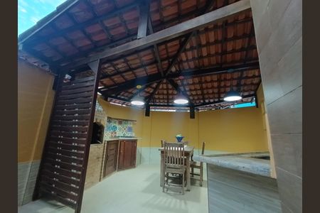 Casa para alugar com 220m², 3 quartos e 1 vagaÁrea comum