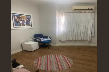 Casa para alugar com 220m², 3 quartos e 1 vaga
