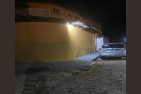 Casa para alugar com 220m², 3 quartos e 1 vaga