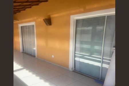 Casa para alugar com 220m², 3 quartos e 1 vaga
