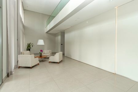 Apartamento à venda com 131m², 3 quartos e 2 vagas Apartamento à venda com 131m², 3 quartos e 2 vagasHall de entrada
