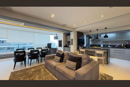 Apartamento à venda com 131m², 3 quartos e 2 vagas Apartamento à venda com 131m², 3 quartos e 2 vagasSala