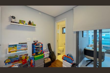 Apartamento à venda com 131m², 3 quartos e 2 vagas Apartamento à venda com 131m², 3 quartos e 2 vagasQuarto 3 - Suíte