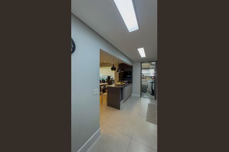 Apartamento à venda com 131m², 3 quartos e 2 vagas Apartamento à venda com 131m², 3 quartos e 2 vagasCozinha e Área de Serviço