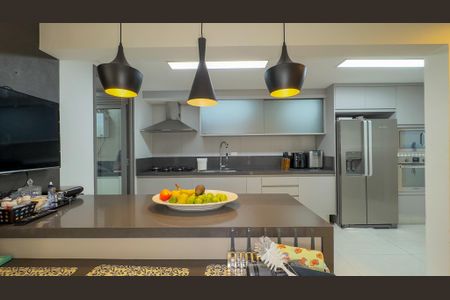 Apartamento à venda com 131m², 3 quartos e 2 vagas Apartamento à venda com 131m², 3 quartos e 2 vagasCozinha e Área de Serviço