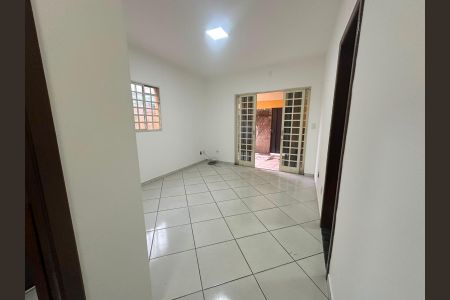 Casa para alugar com 150m², 3 quartos e 2 vagas