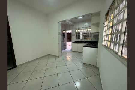 Casa para alugar com 150m², 3 quartos e 2 vagas