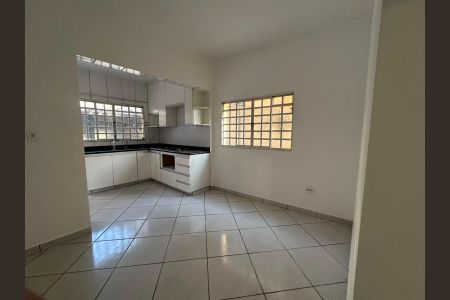 Casa para alugar com 150m², 3 quartos e 2 vagas