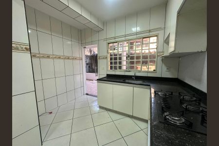 Casa para alugar com 150m², 3 quartos e 2 vagas
