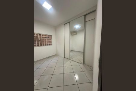Casa para alugar com 150m², 3 quartos e 2 vagas