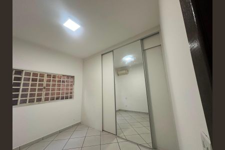 Casa para alugar com 150m², 3 quartos e 2 vagas