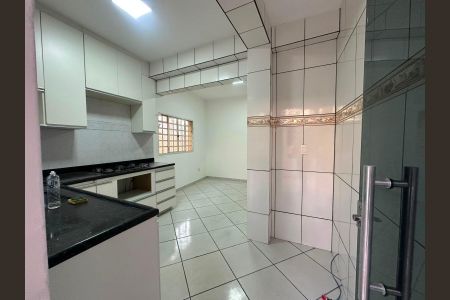 Casa para alugar com 150m², 3 quartos e 2 vagas