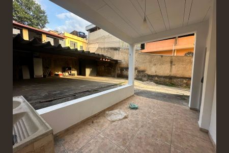 Casa para alugar com 150m², 3 quartos e 2 vagas