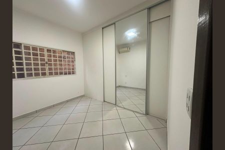 Casa para alugar com 150m², 3 quartos e 2 vagas
