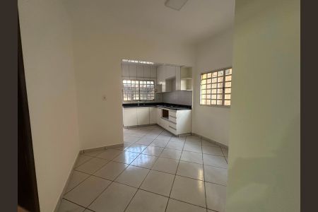 Casa para alugar com 150m², 3 quartos e 2 vagas