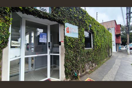 Studio para alugar com 36m², 1 quarto e 1 vaga Studio para alugar com 36m², 1 quarto e 1 vagaFachada + Plaquinha