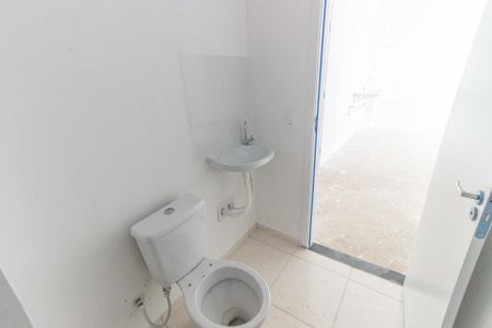 Apartamento à venda com 61m², 2 quartos e 1 vaga Apartamento à venda com 61m², 2 quartos e 1 vagaBanheiro