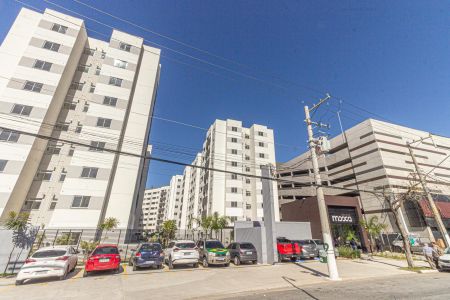 Apartamento à venda com 61m², 2 quartos e 1 vaga Apartamento à venda com 61m², 2 quartos e 1 vagaFachada