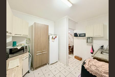 Casa à venda com 221m², 2 quartos e 3 vagas Casa à venda com 221m², 2 quartos e 3 vagasCozinha