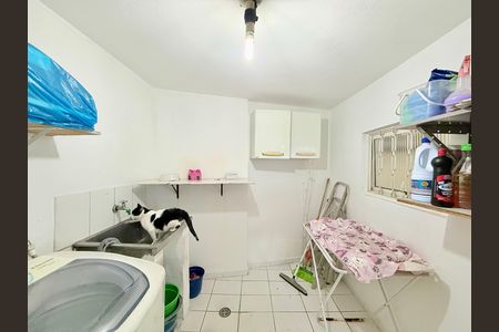 Casa à venda com 221m², 2 quartos e 3 vagas Casa à venda com 221m², 2 quartos e 3 vagasÁrea de Serviço