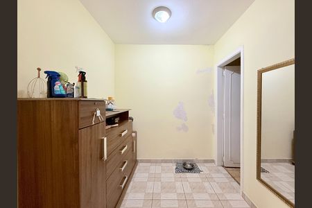 Casa à venda com 221m², 2 quartos e 3 vagas Casa à venda com 221m², 2 quartos e 3 vagasCloset Suíte 2