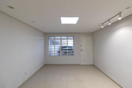 Sala de casa para alugar com 2 quartos, 52m² em Vila Rio Branco, São Paulo