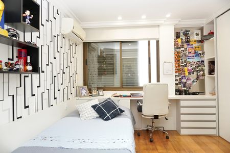 Apartamento à venda com 240m², 4 quartos e 3 vagas Apartamento à venda com 240m², 4 quartos e 3 vagasSuíte 1