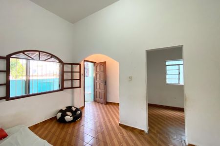 Sala de casa à venda com 2 quartos, 300m² em Sagrada Família, Belo Horizonte