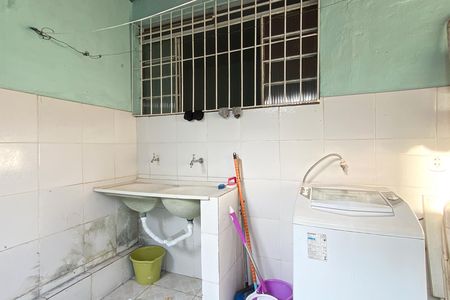 Casa à venda com 206m², 2 quartos e 1 vagaÁrea de Serviço