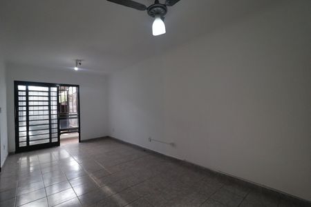 Apartamento para alugar com 80m², 2 quartos e 1 vaga Apartamento para alugar com 80m², 2 quartos e 1 vagaSala