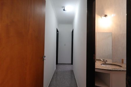 Corredor de apartamento para alugar com 2 quartos, 80m² em Residencial E Comercial Palmares, Ribeirão Preto