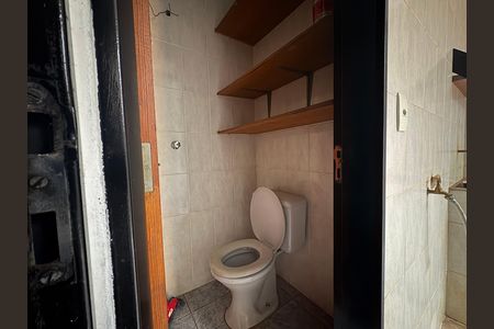 Apartamento para alugar com 80m², 2 quartos e 1 vaga Apartamento para alugar com 80m², 2 quartos e 1 vagaBanheiro de serviço