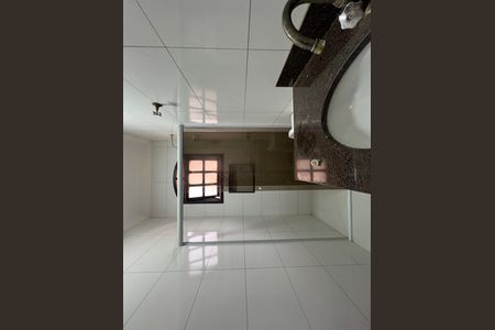 Casa à venda com 100m², 2 quartos e 1 vaga Casa à venda com 100m², 2 quartos e 1 vagaBanheiro Social