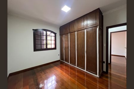 Casa à venda com 100m², 2 quartos e 1 vaga Casa à venda com 100m², 2 quartos e 1 vagaQuarto 3