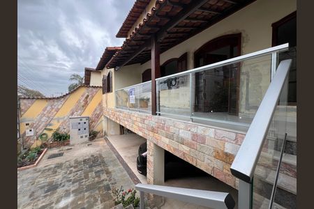 Casa à venda com 100m², 2 quartos e 1 vaga Casa à venda com 100m², 2 quartos e 1 vagaFachada