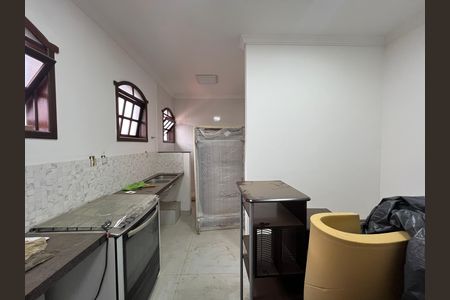 Cozinha de casa para alugar com 3 quartos, 83m² em Itapoã, Belo Horizonte