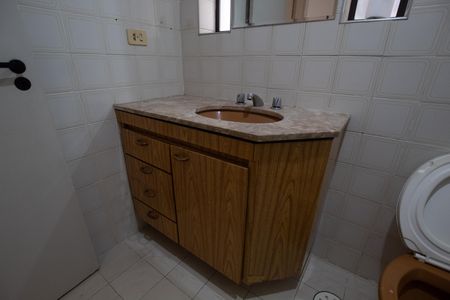 Apartamento para alugar com 48m², 1 quarto e 1 vaga Apartamento para alugar com 48m², 1 quarto e 1 vagaBanheiro