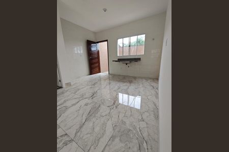 Casa à venda com 63m², 2 quartos e 1 vagaFoto 01
