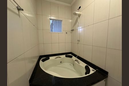 Casa para alugar com 200m², 3 quartos e 2 vagas Casa para alugar com 200m², 3 quartos e 2 vagasBanheiro da Suíte 2