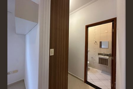 Casa para alugar com 200m², 3 quartos e 2 vagas Casa para alugar com 200m², 3 quartos e 2 vagasSuíte 1