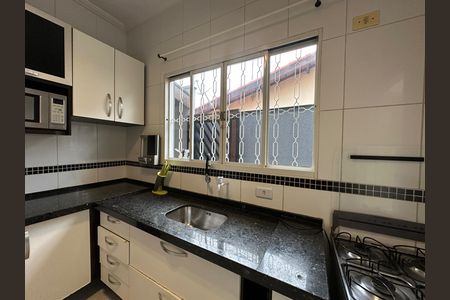 Casa para alugar com 200m², 3 quartos e 2 vagas Casa para alugar com 200m², 3 quartos e 2 vagasCozinha - Torneira
