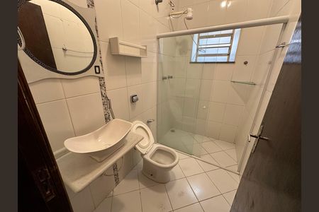 Casa para alugar com 200m², 3 quartos e 2 vagas Casa para alugar com 200m², 3 quartos e 2 vagasBanheiro Corredor
