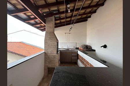 Casa para alugar com 200m², 3 quartos e 2 vagas Casa para alugar com 200m², 3 quartos e 2 vagasÁrea externa