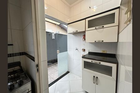 Casa para alugar com 200m², 3 quartos e 2 vagas Casa para alugar com 200m², 3 quartos e 2 vagasCozinha