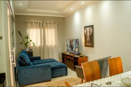 Casa para alugar com 3 quartos, 93m² em Setor Recanto das Minas Gerais, Goiânia