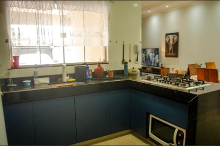 Casa para alugar com 3 quartos, 93m² em Setor Recanto das Minas Gerais, Goiânia