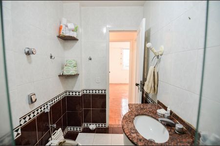 Apartamento para alugar com 120m², 3 quartos e sem vagaBanheiro
